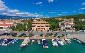 Apartments Insula Aurea