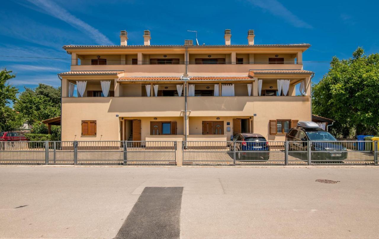 Apartments Insula Aurea Klimno Extérieur photo
