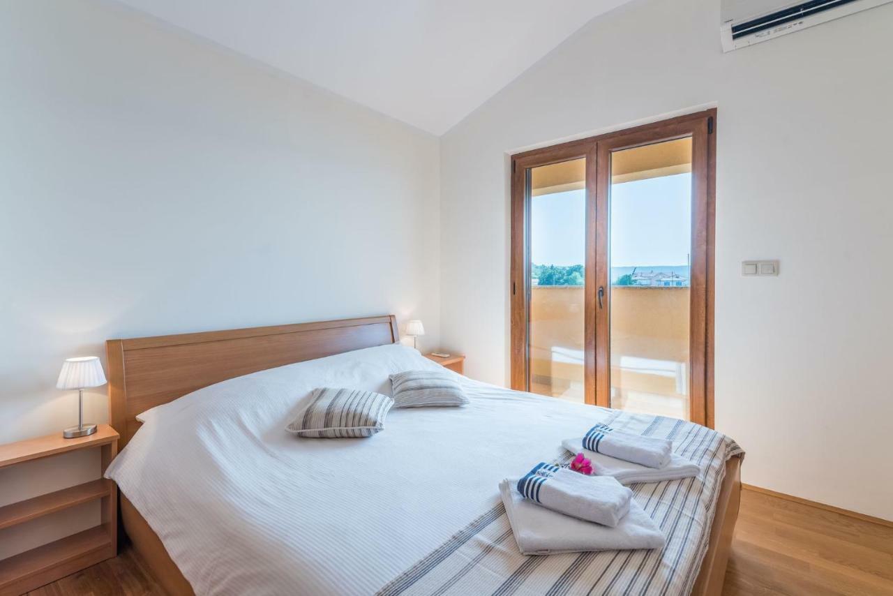 Apartments Insula Aurea Klimno Chambre photo
